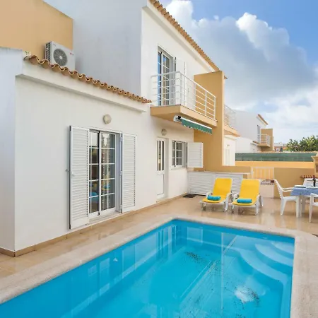 Nyaraló Grand Hit By Interhome